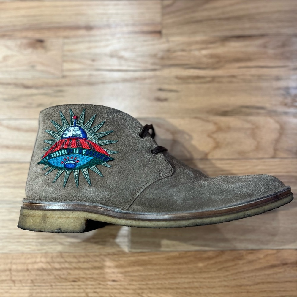 Gucci Moreau embroidered chukka boots.
Size 8.5 Gucci - 9.5 US - Picture 2 of 11